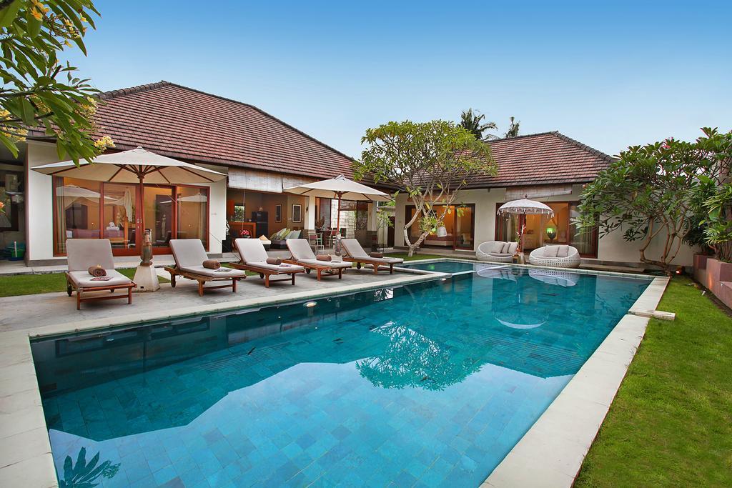 Villa Raull เซมินยัค ภายนอก รูปภาพ