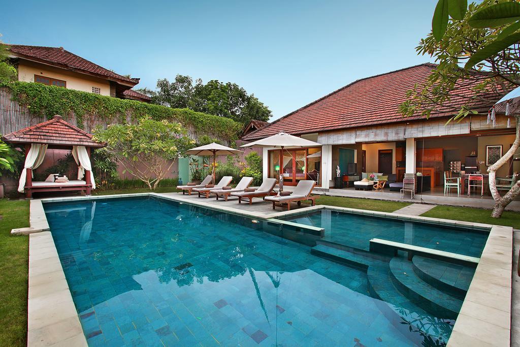 Villa Raull เซมินยัค ภายนอก รูปภาพ